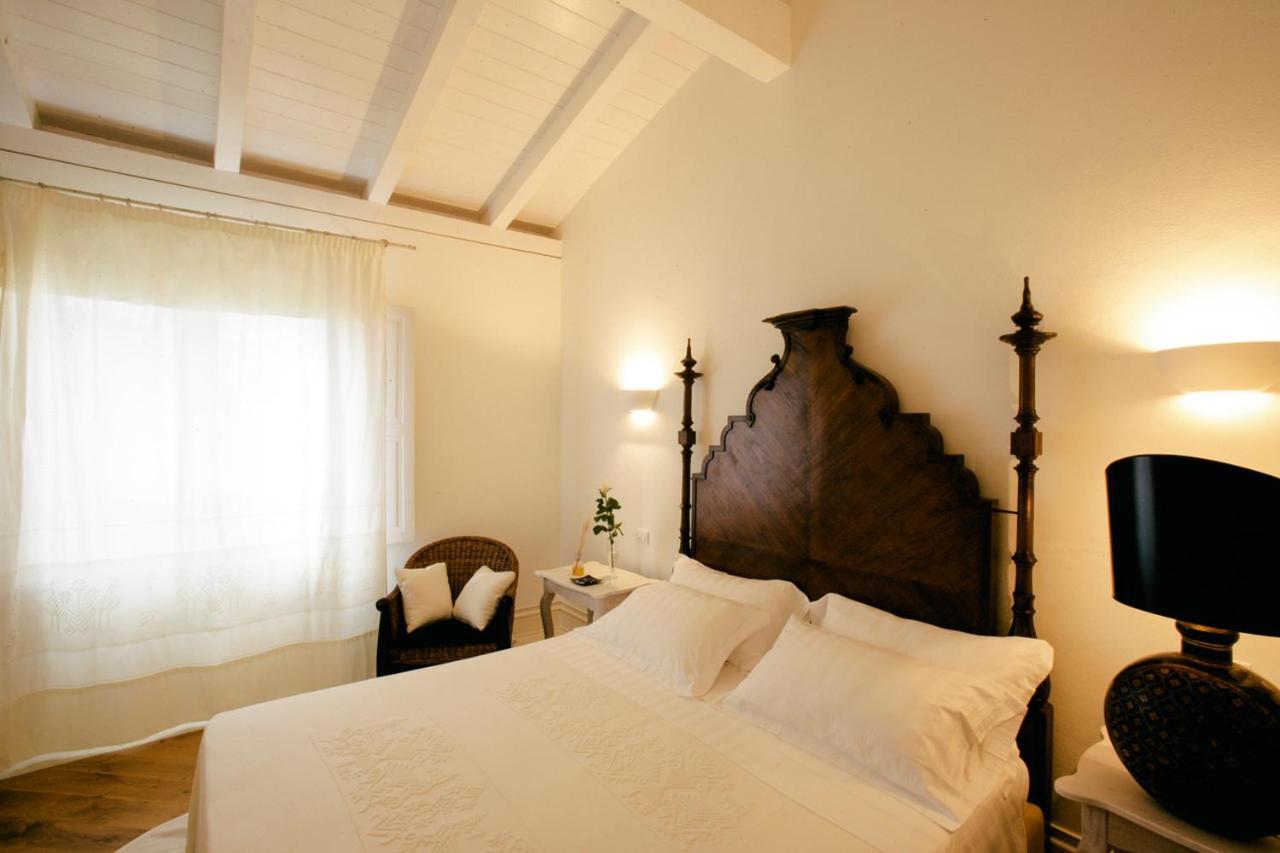 Tartheshotel Guspini Esterno foto