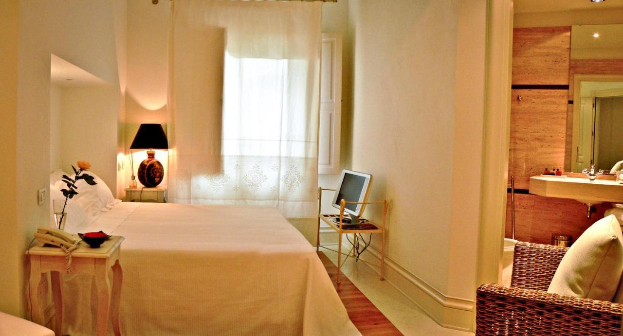 Tartheshotel Guspini Esterno foto