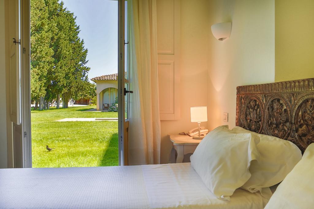 Tartheshotel Guspini Esterno foto